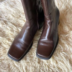Caressa Women's W2O Dark brown Brazilian Leather Boots! New!!
